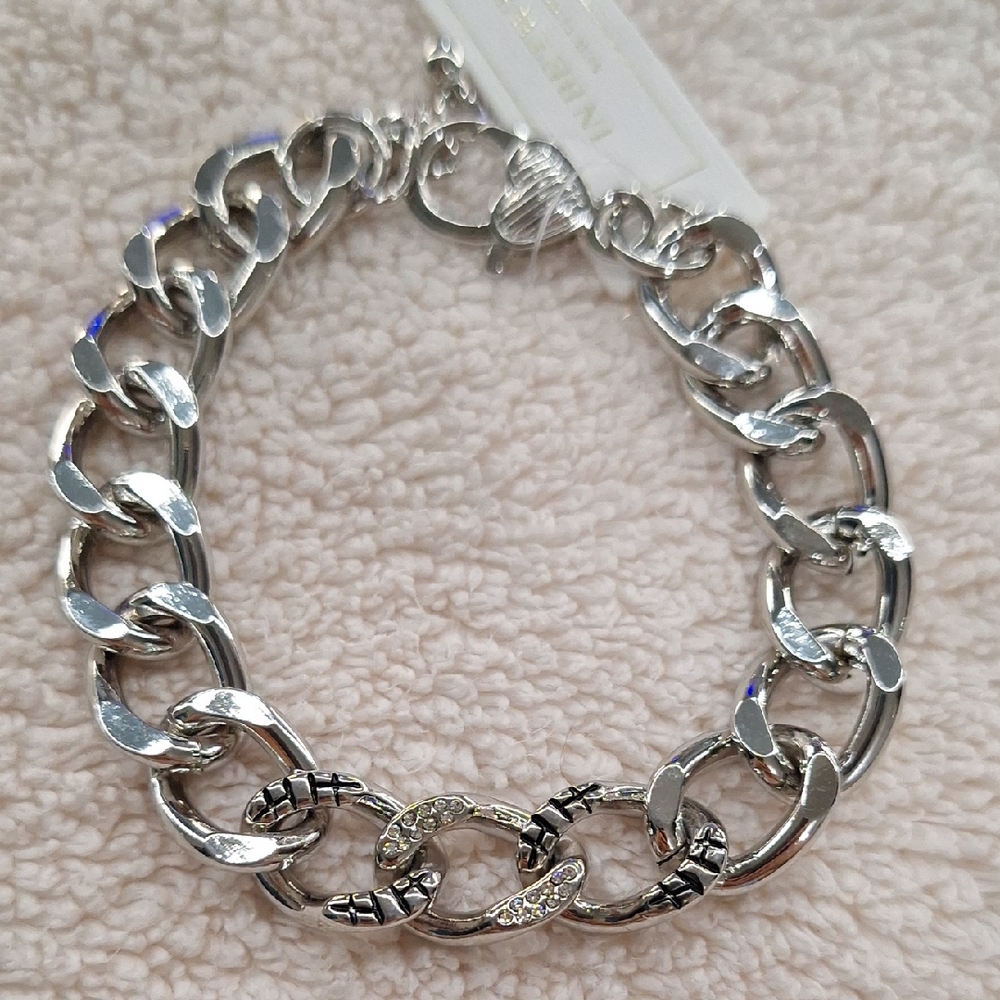 Elegant Silver Chain Bracelet